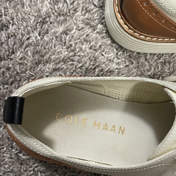 Women’s Cole Haan Oxford Shoes - Picture 2 of 4